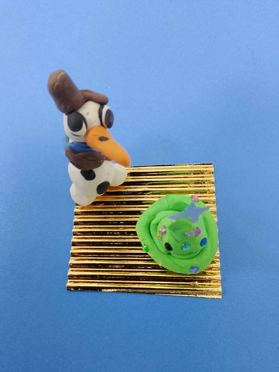 "Снеговичок ждёт новый год"