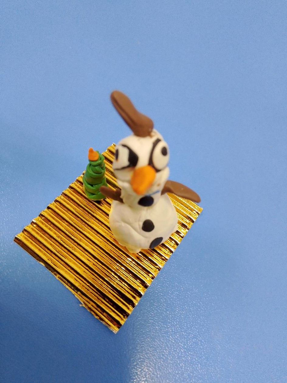 "Олафёнок ждёт новый год"