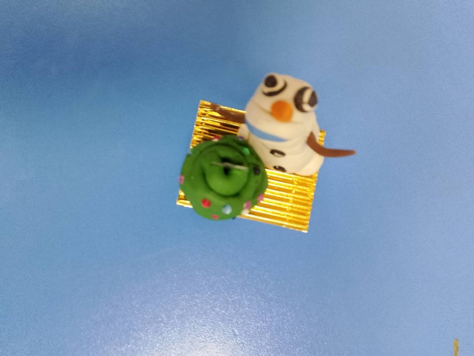 "Олафёнок ждёт новый год"