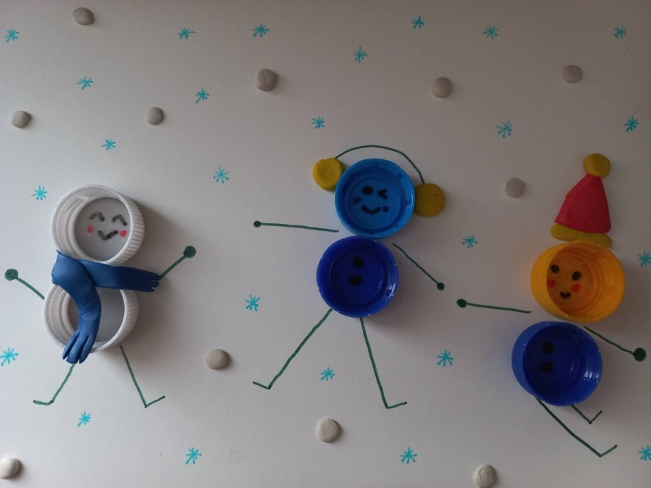 Дружные снеговики