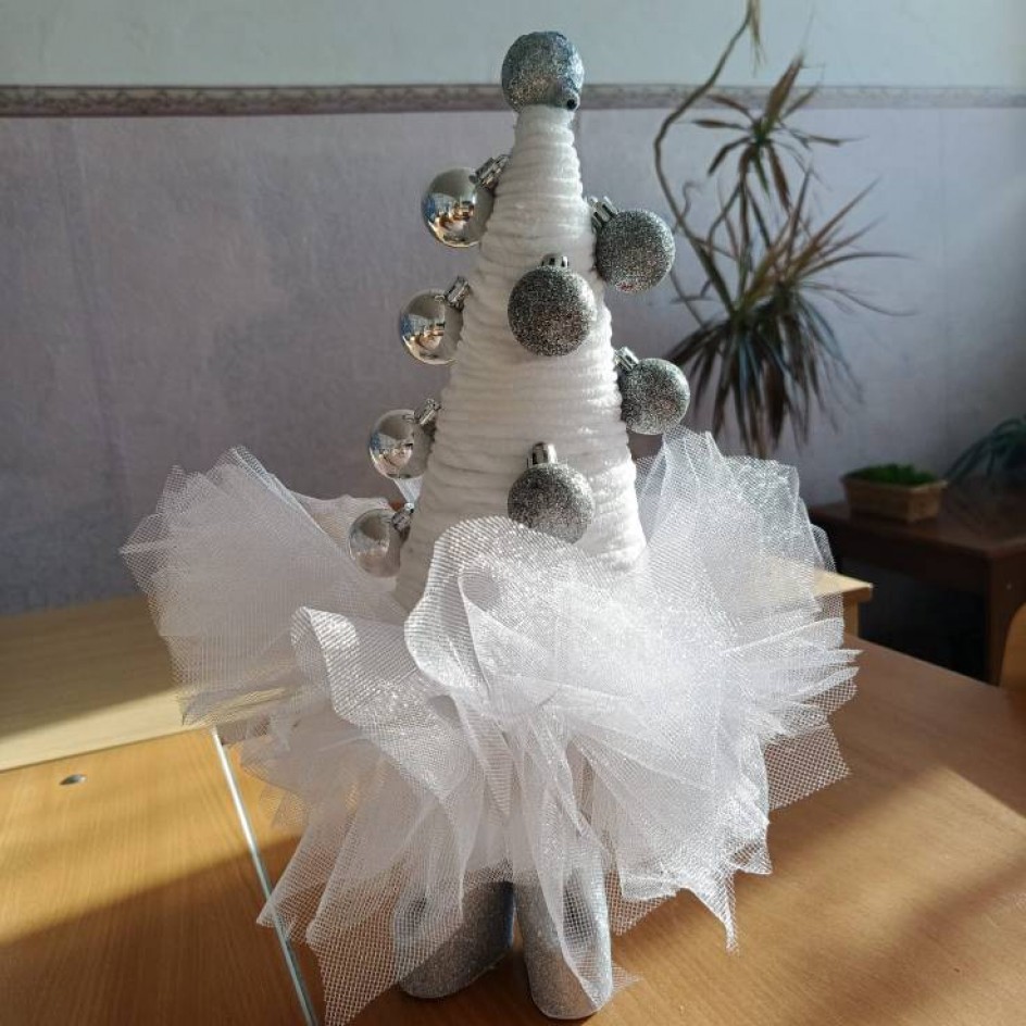 "Елка Топотушка"