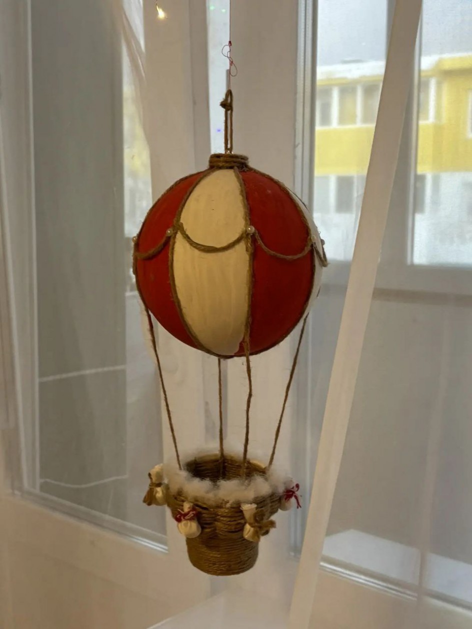 На большом, воздушном шаре в Новый год