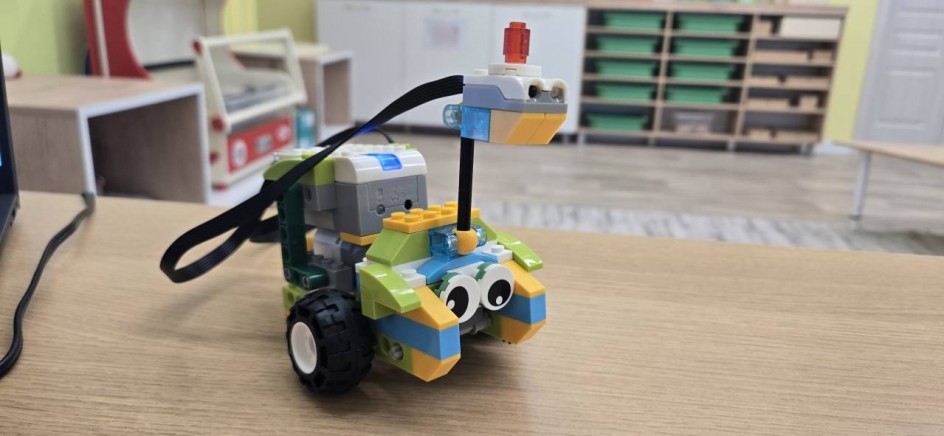 робот "Сборщик мусора"