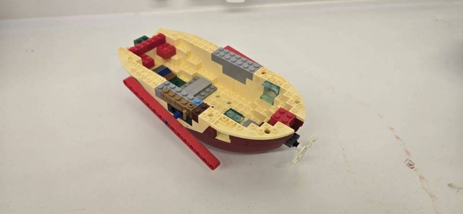 Летающий корабль