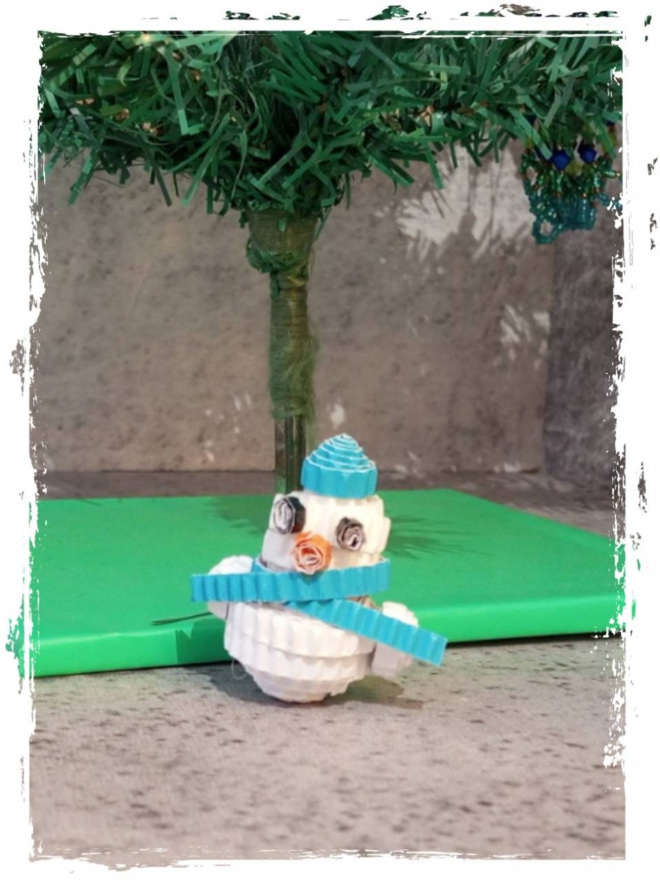 Веселый снеговик