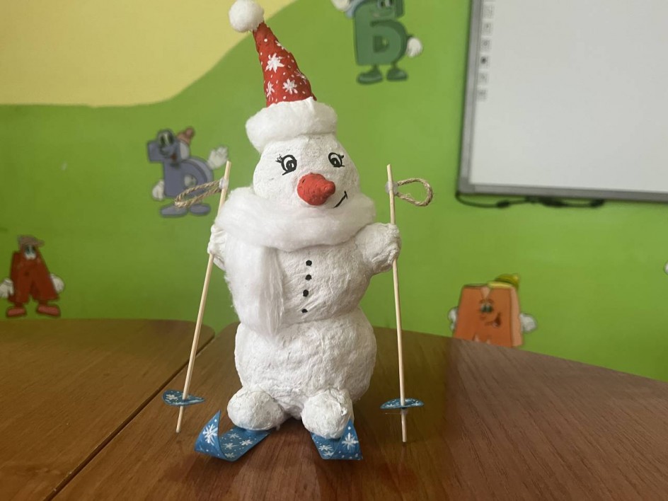 Снеговик на лыжах