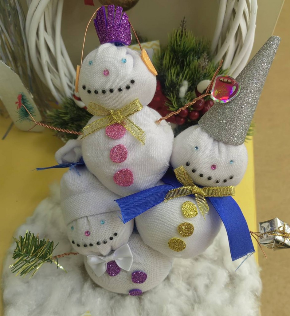 "Снеговики"