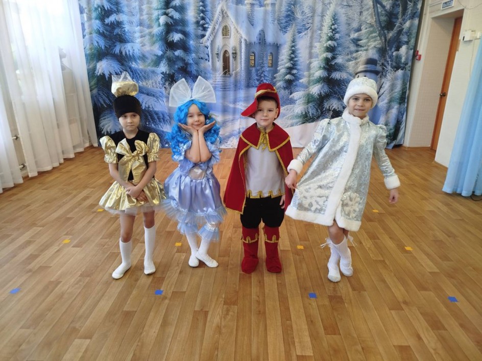 Песня "Счастье в Новый год"