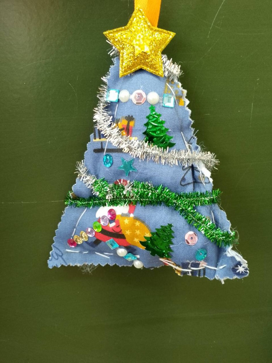 Веселая ёлочка