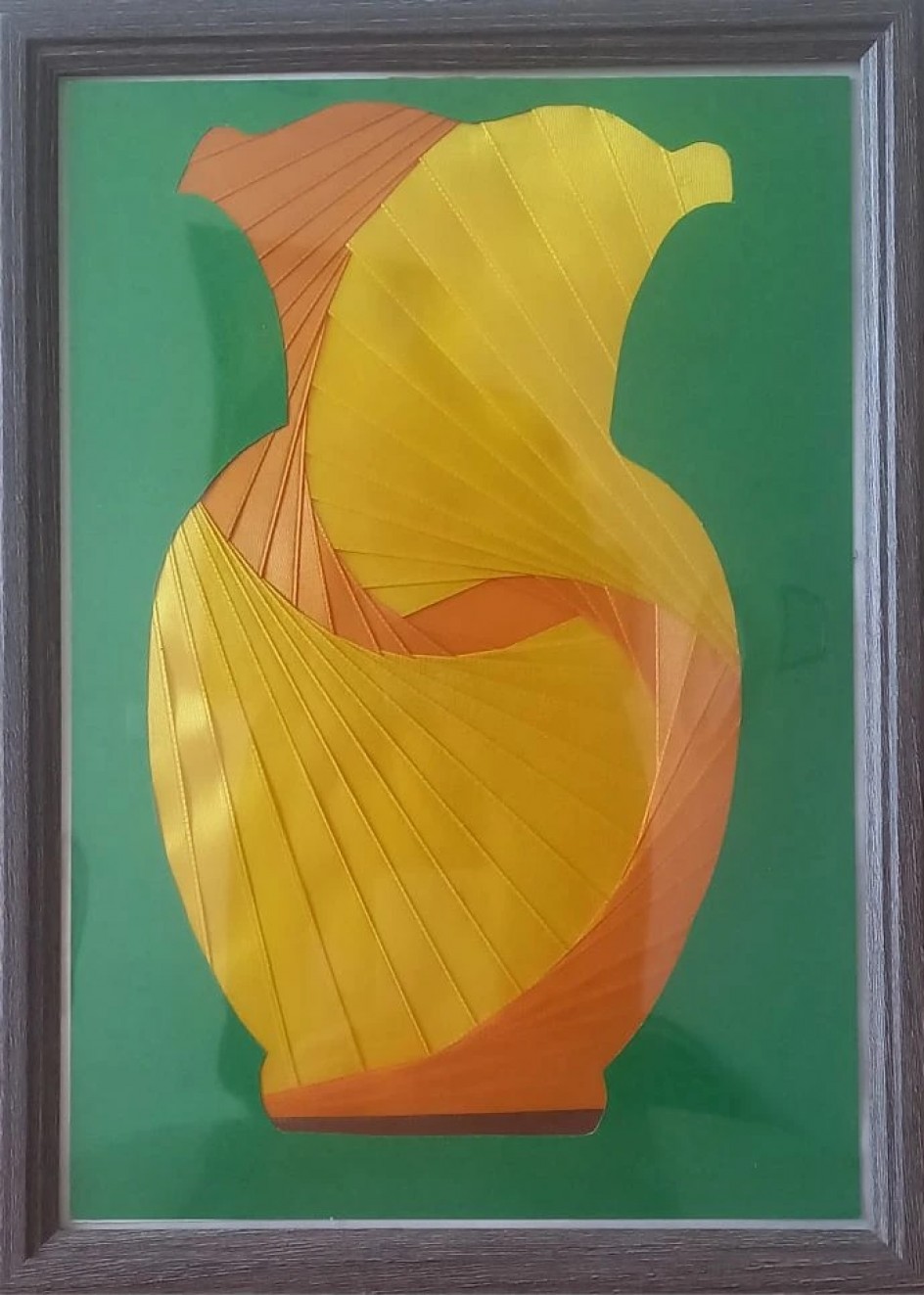 Атласная ваза