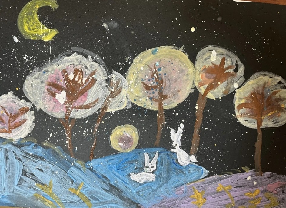 Ночь в заснеженном лесу