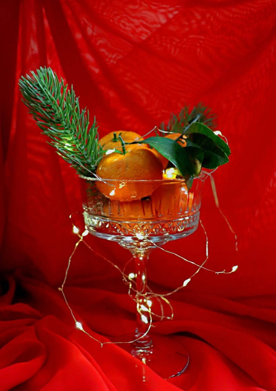 "К нам стучится Новый год"