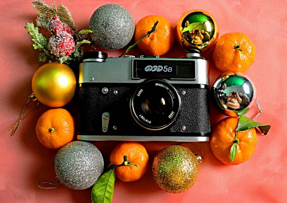 "К нам стучится Новый год"