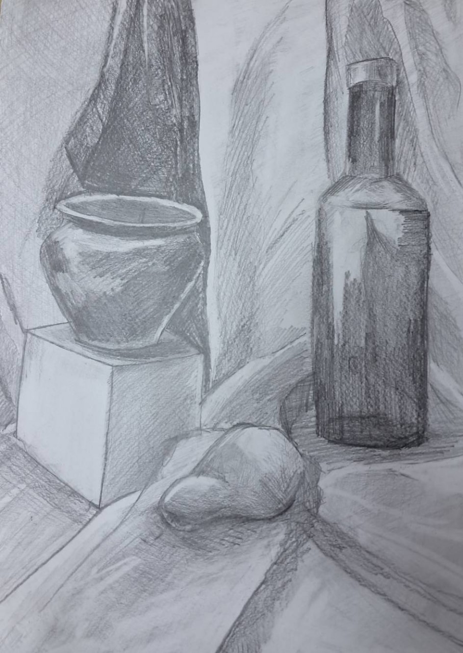 Натюрморт с кубом, кувшином, бутылкой и грушей.