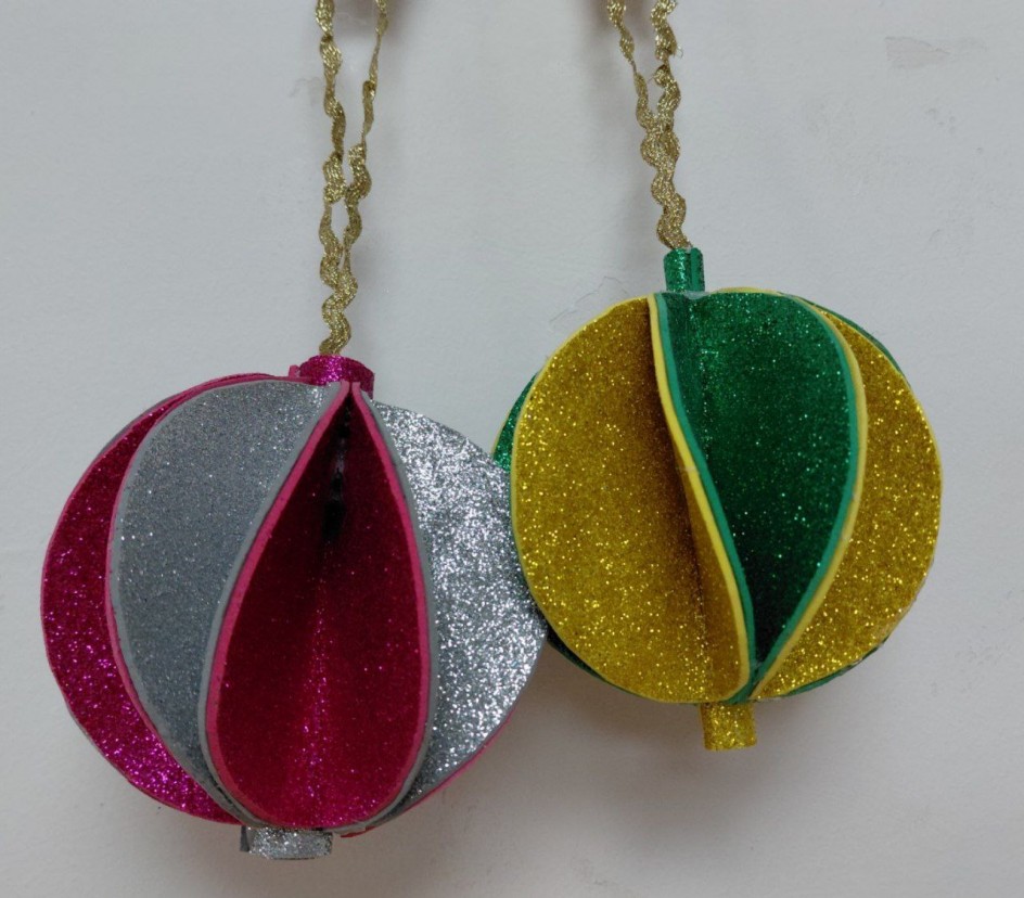 Новогодняя игрушка