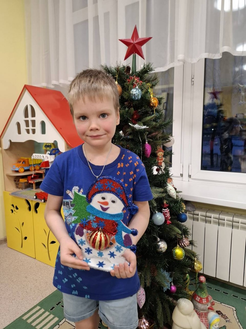 Необычный снеговик