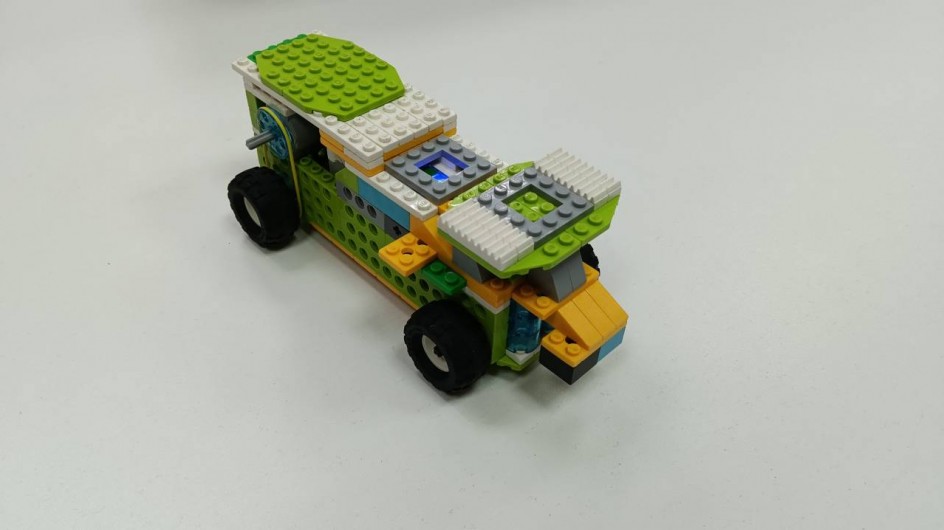 Бронеавтомобиль