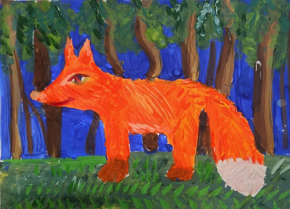 Лисичка в лесу