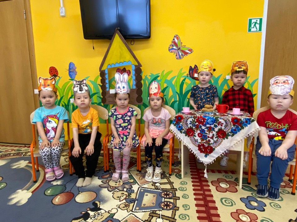 Показ сказки "Колобок"