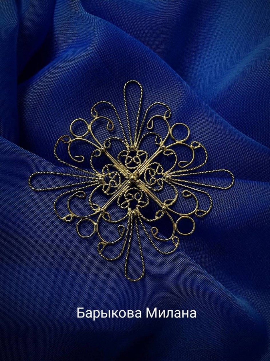 Подвеска сказочная снежинка