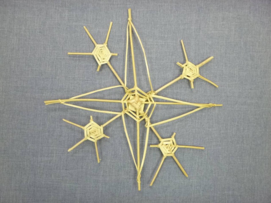 Снежинка "Роза ветров"