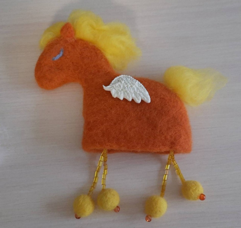 лошадка на ёлку