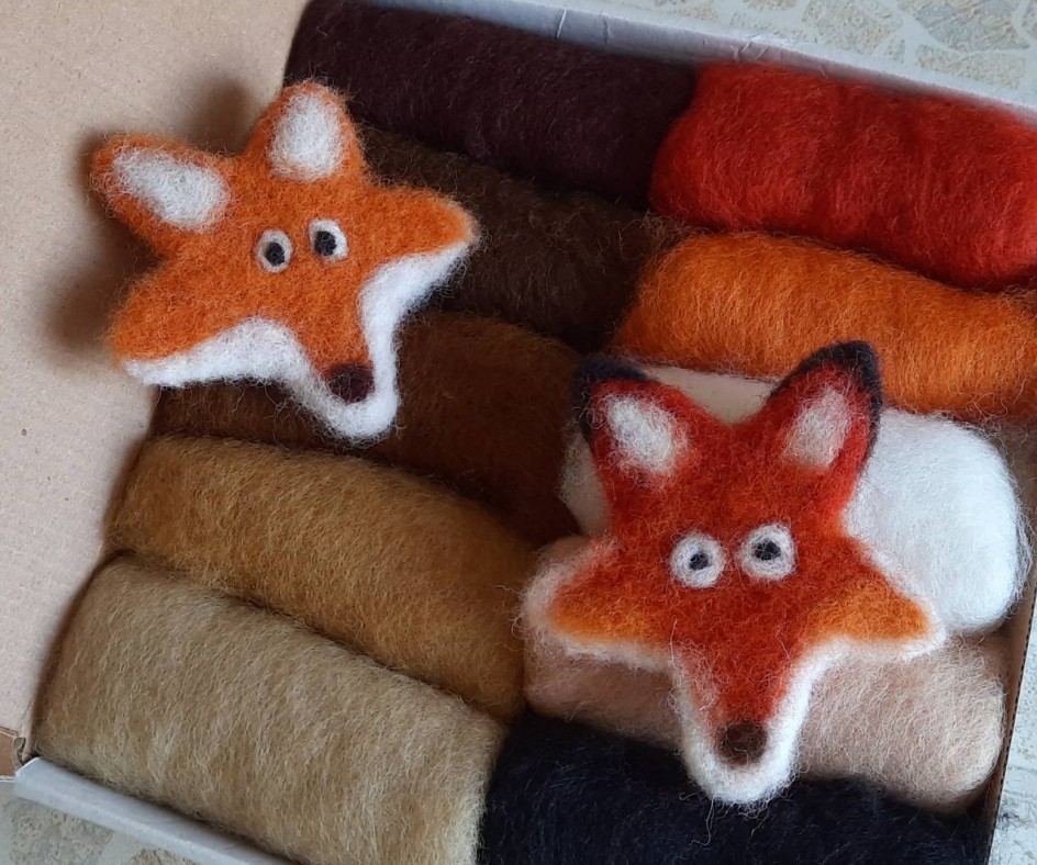 лисички -украшение на ёлку