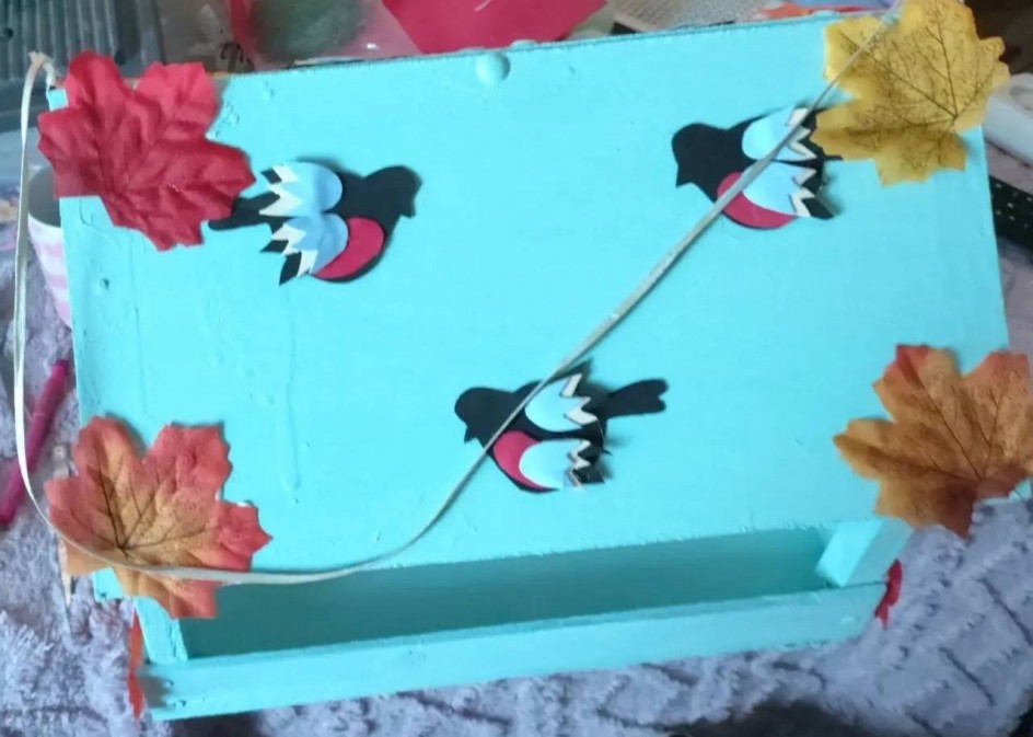 Кормушка для птиц