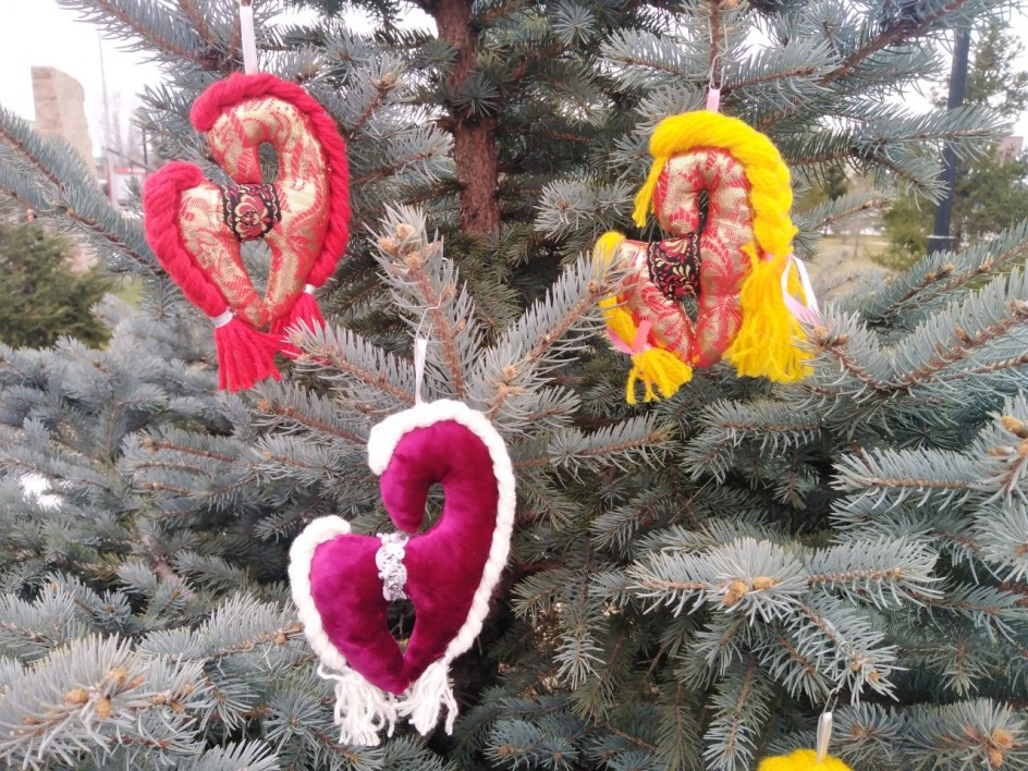 Рыжие, гнедые, серые да вороные