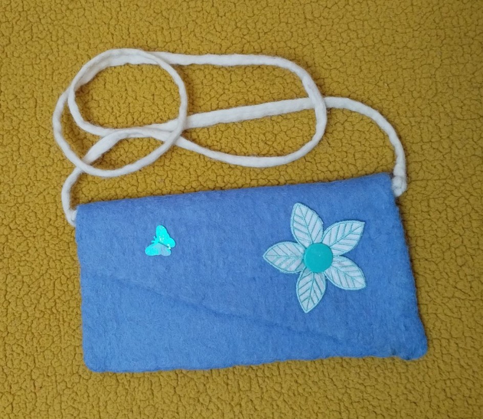 Сумочка-клатч "Домик для телефона"