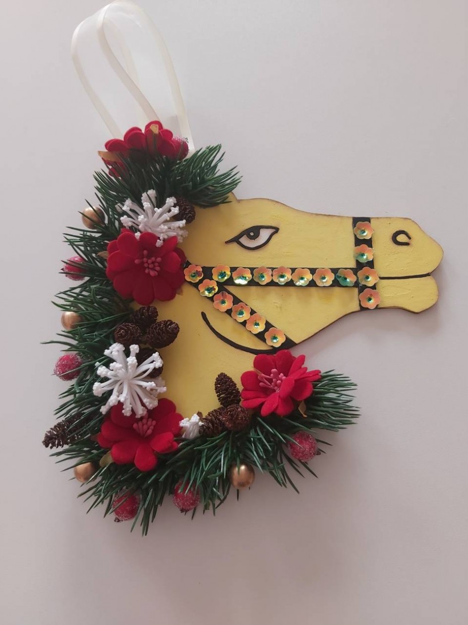 Новогодняя лошадка