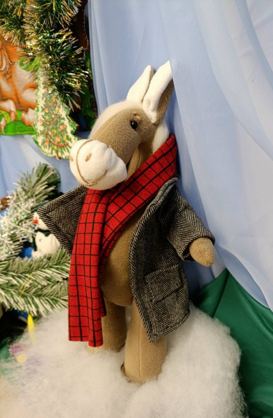 Конь в пальто