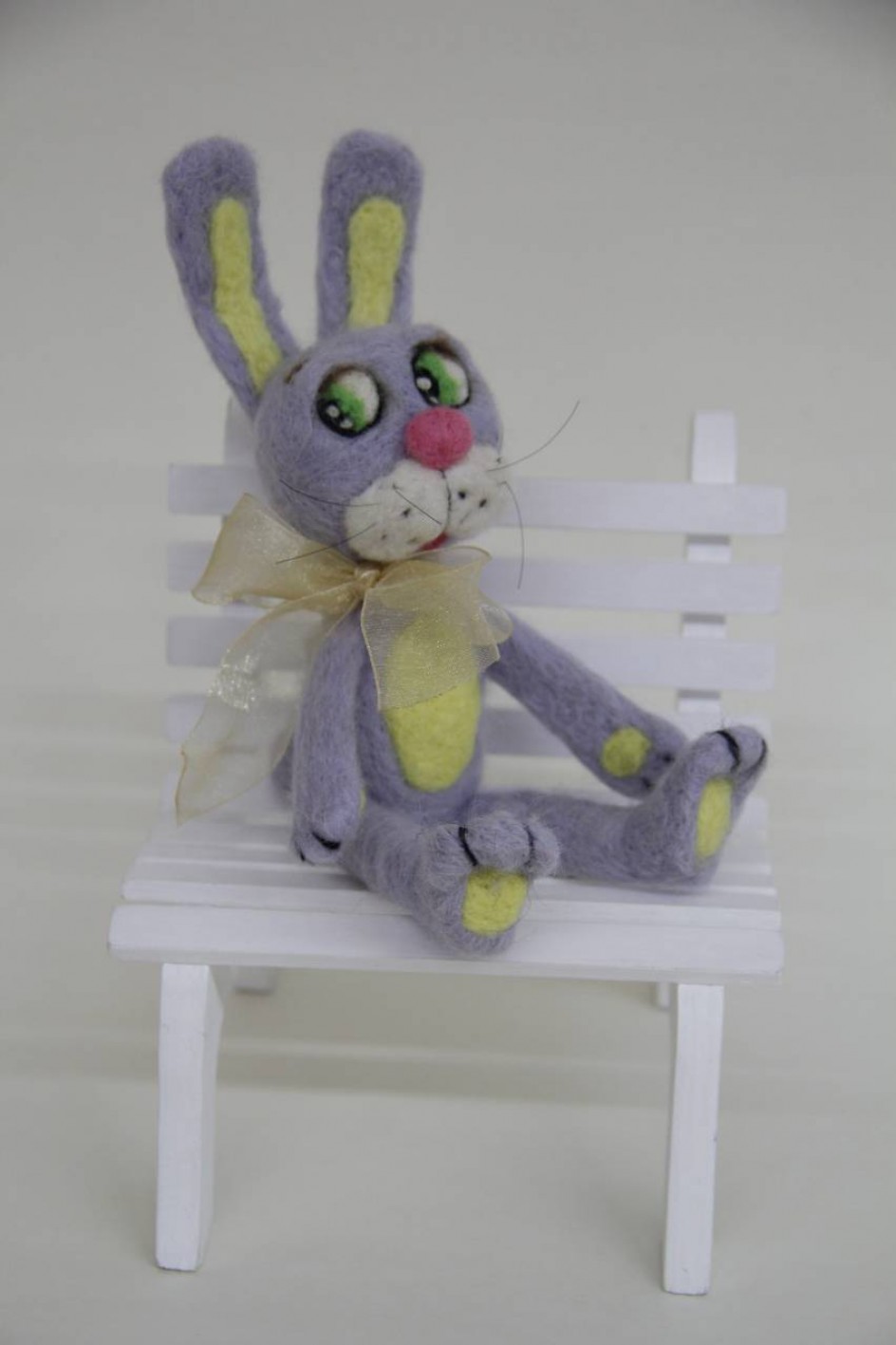 "Зайку бросила хозяйка..."