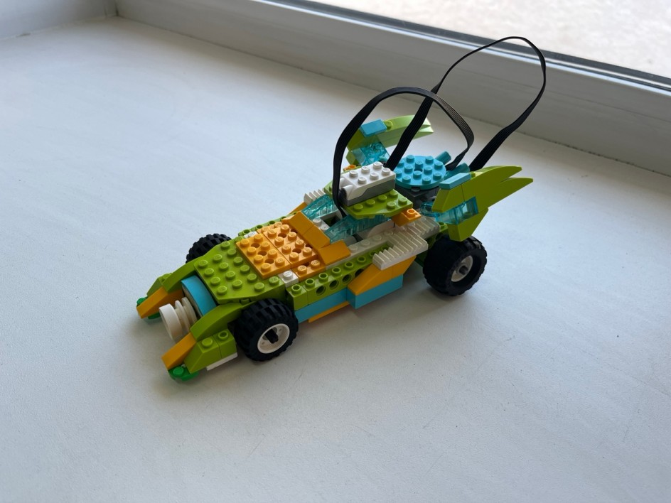 Гоночная машина