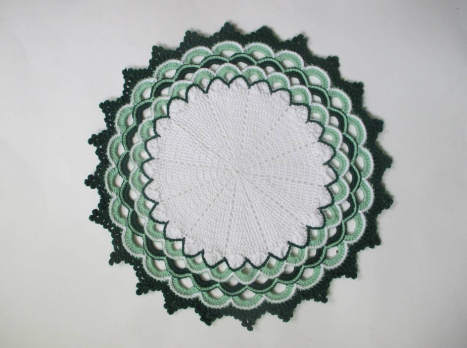 Салфетка вязаная