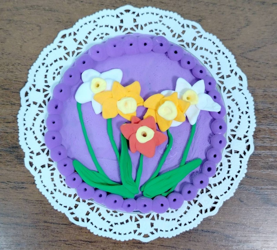 "Первые цветы"