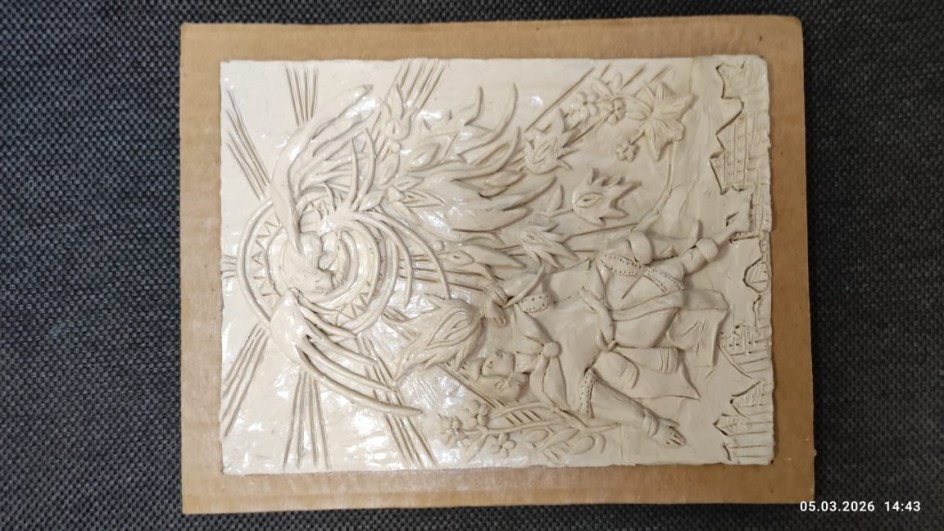 «Жар-птица» (по сказке «Конек-горбунок»), барельеф