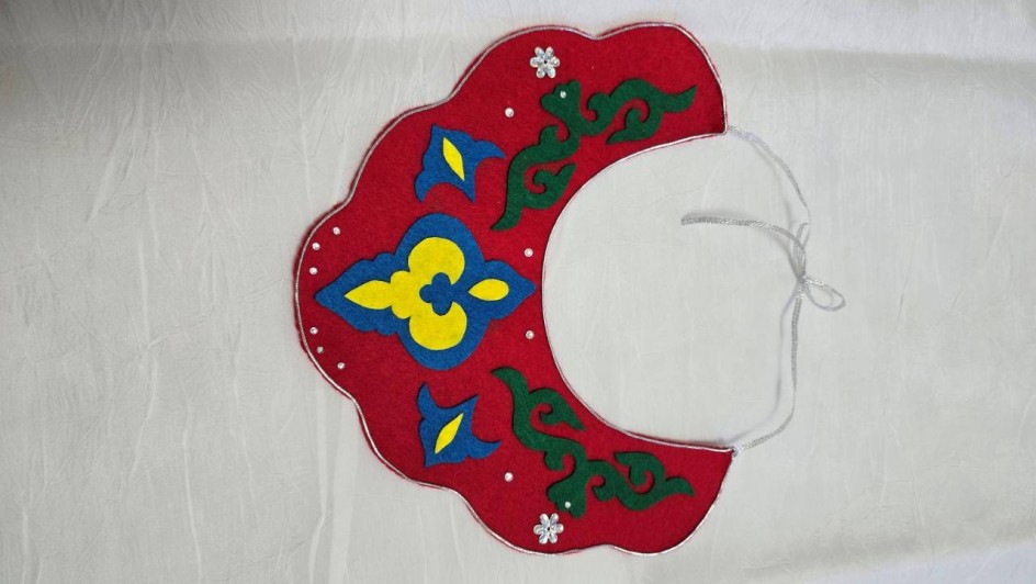 Татарское женское украшение