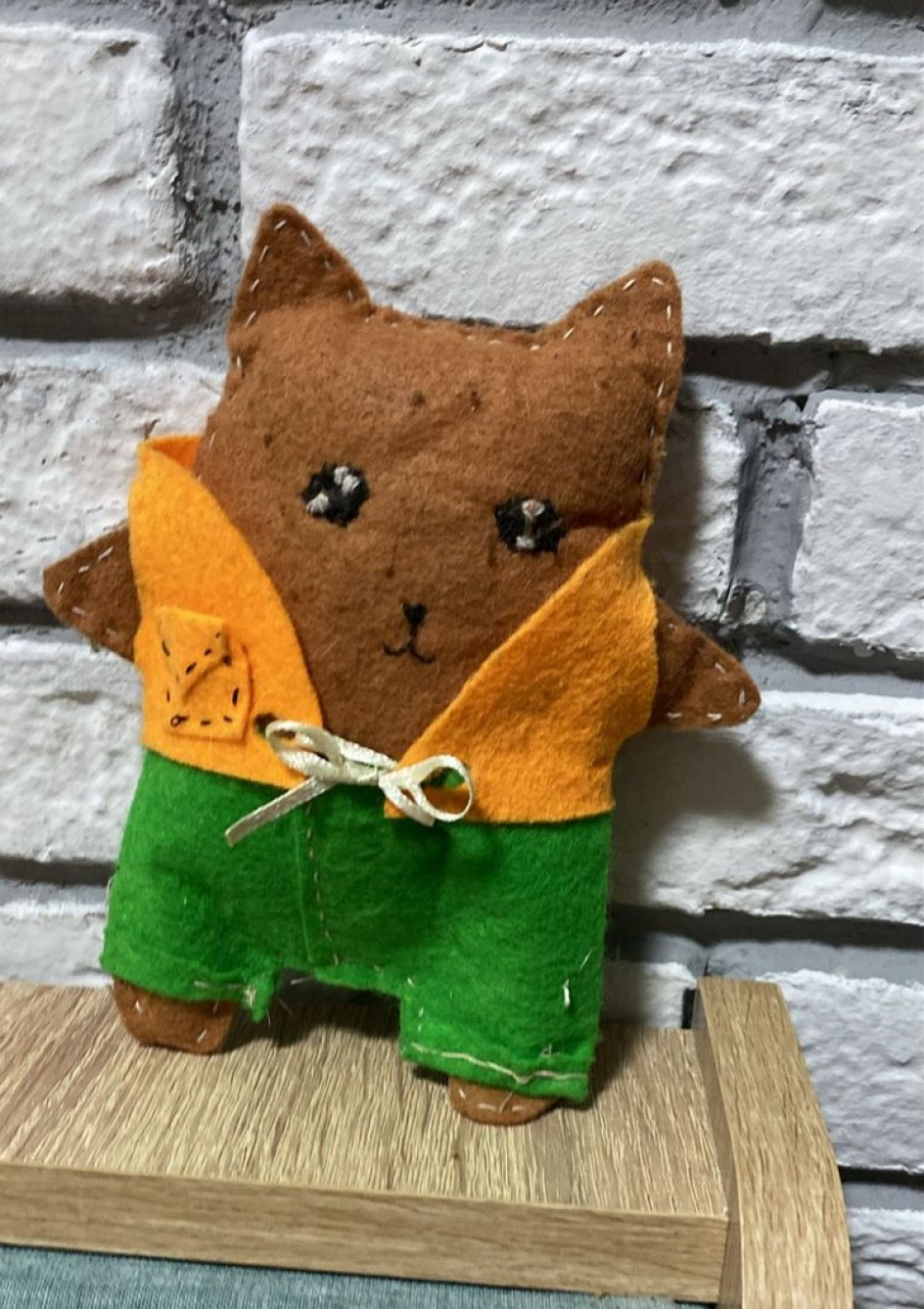 "Котик - Модник"