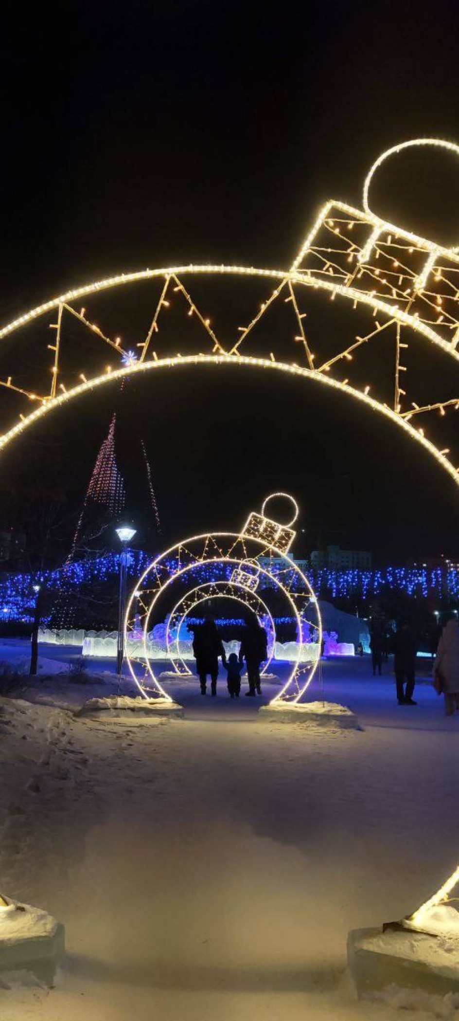 Широка страна моя родная