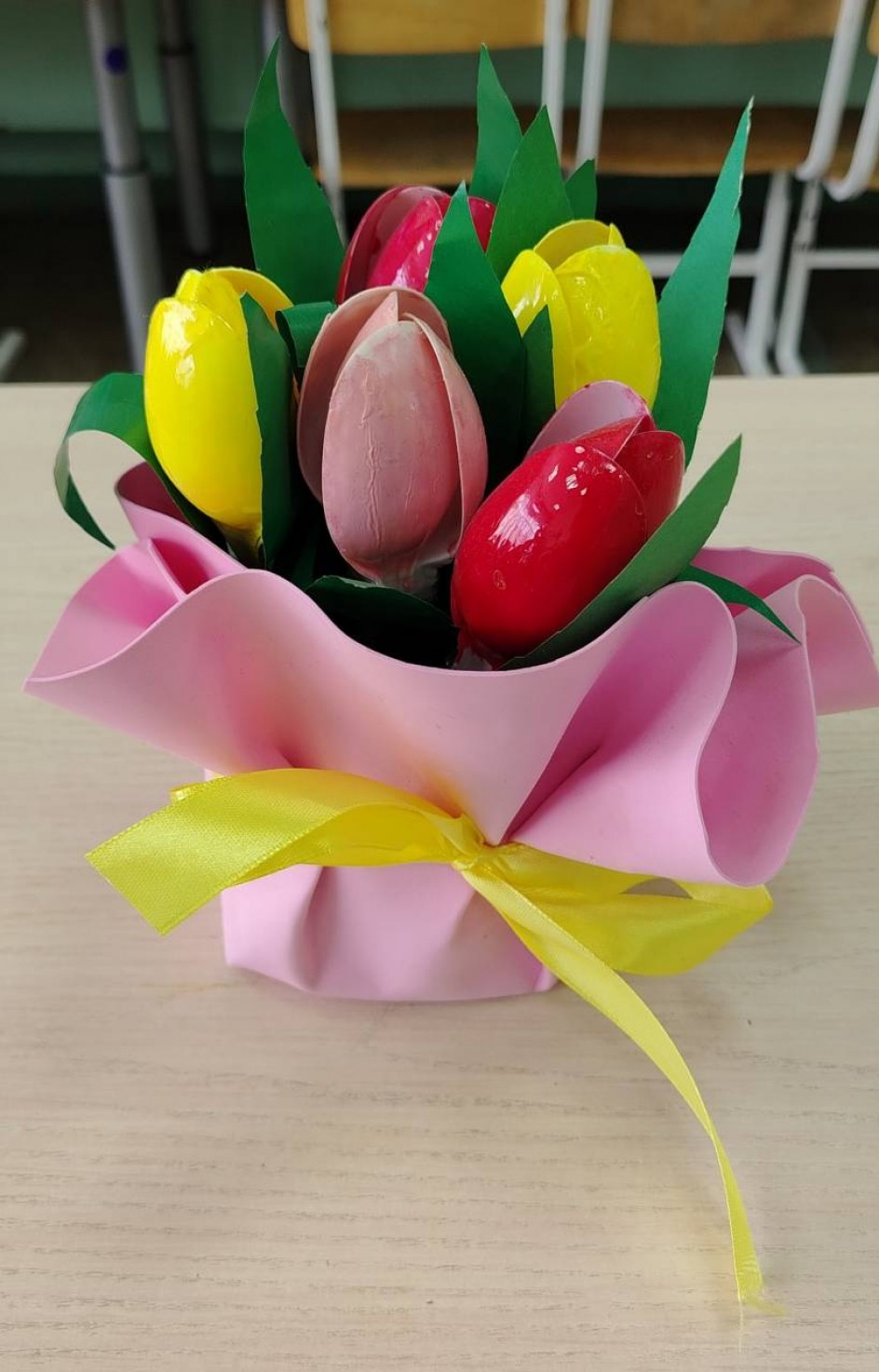 "Тюльпаны для мамы!"