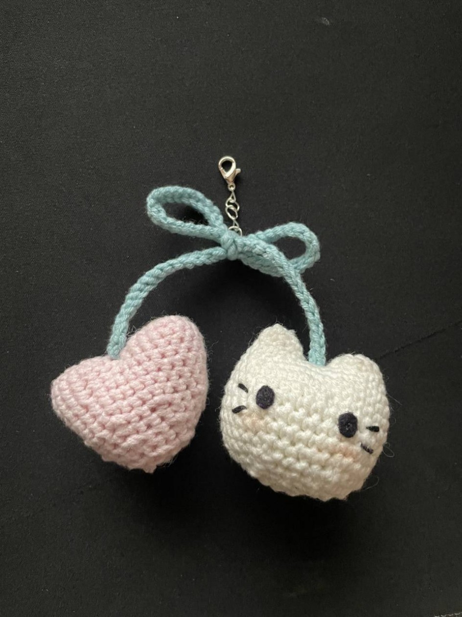 Китти-вишенка