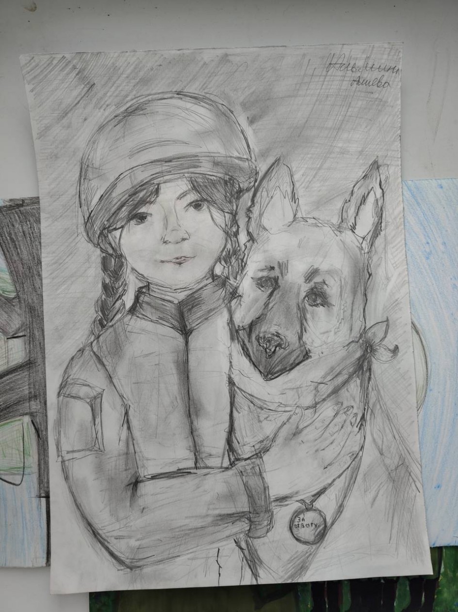 Девочки на защите Родины.