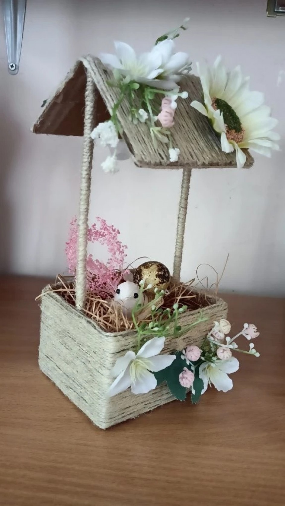 Птичка в гнёздышко.