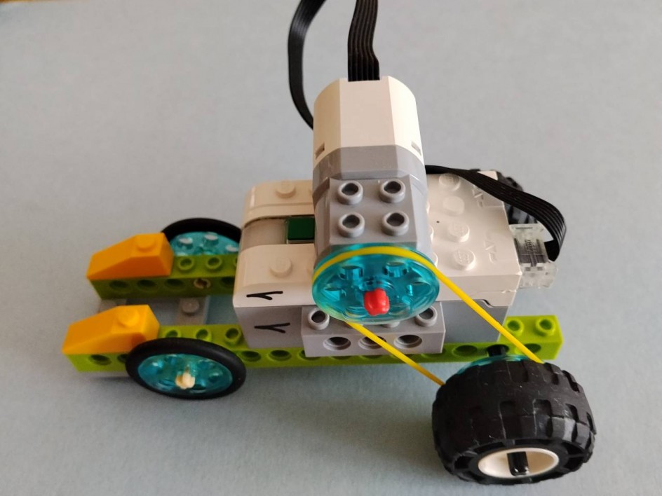 "Легковой автомобиль"