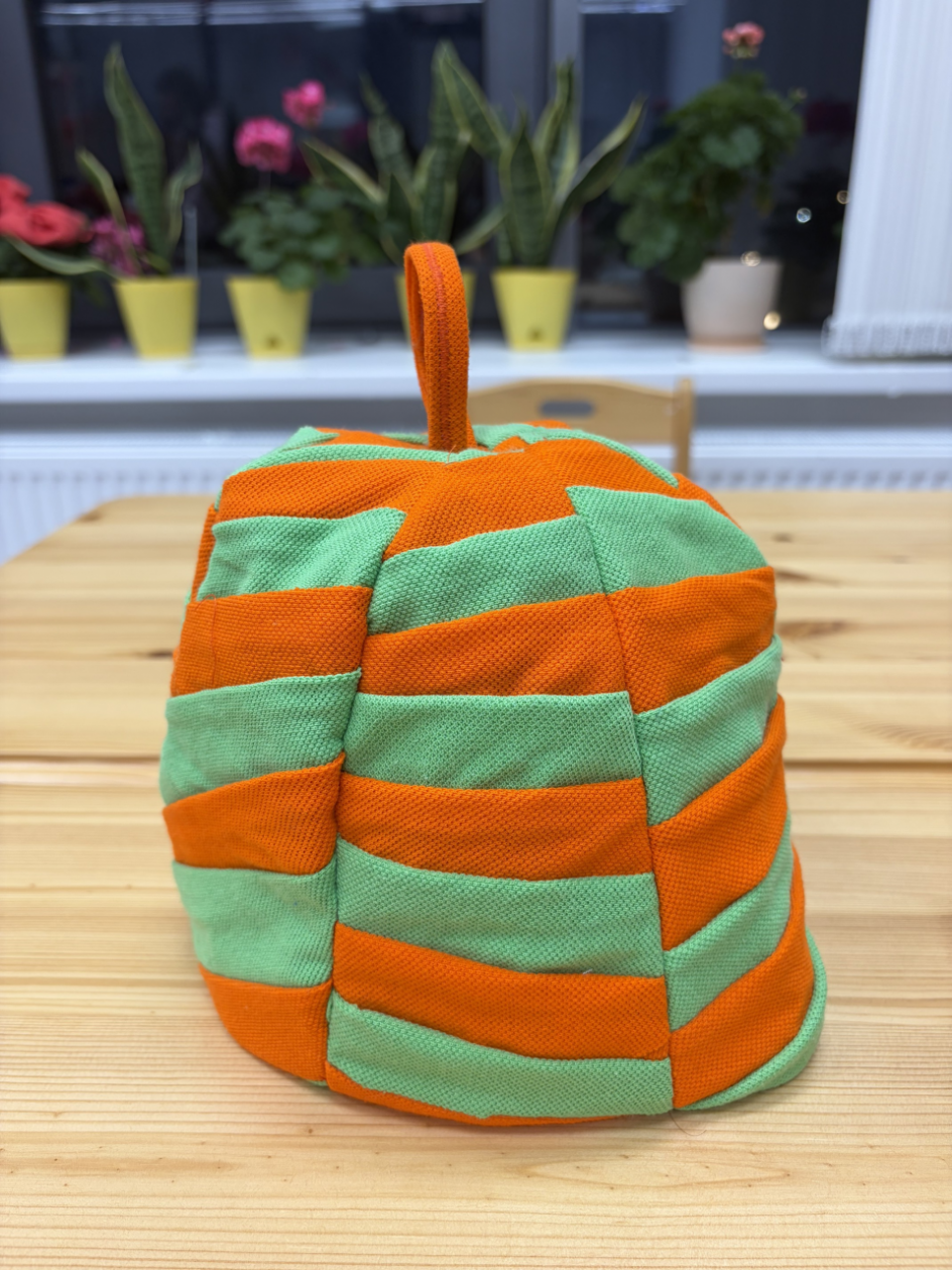 Весенняя банная шапочка