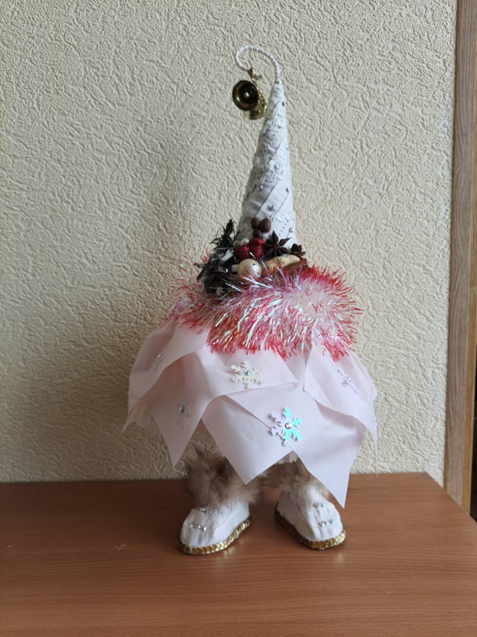 Нарядная Елка- топотушка