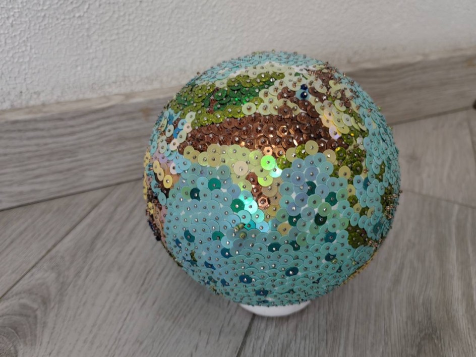 Земля в иллюминаторе