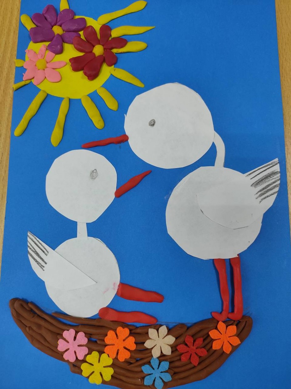 "Семейка аистов"