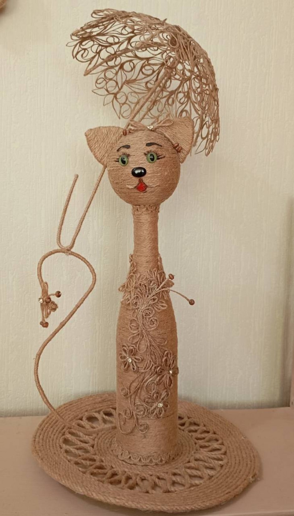 Кошечка на прогулке